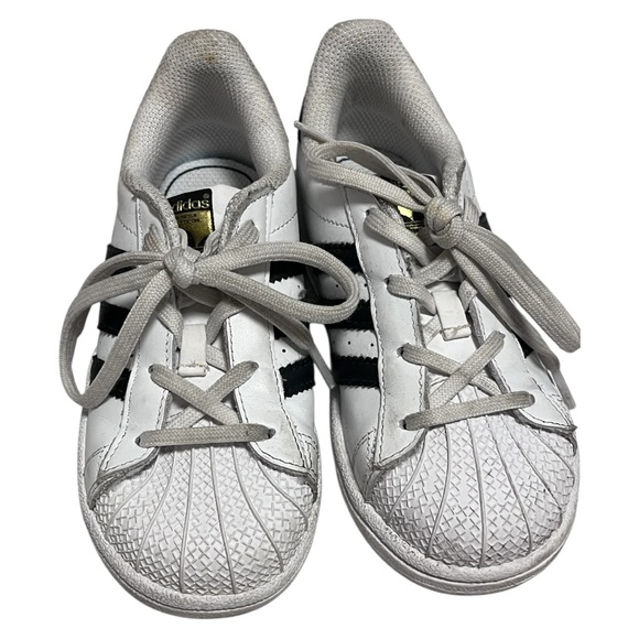 Adidas Kids Superstar White Black Sneakers Size 10K - Picture 2 of 9